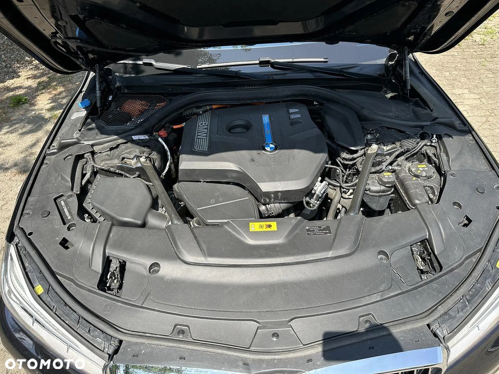 BMW Seria 7 740Le xDrive iPerformance - 24