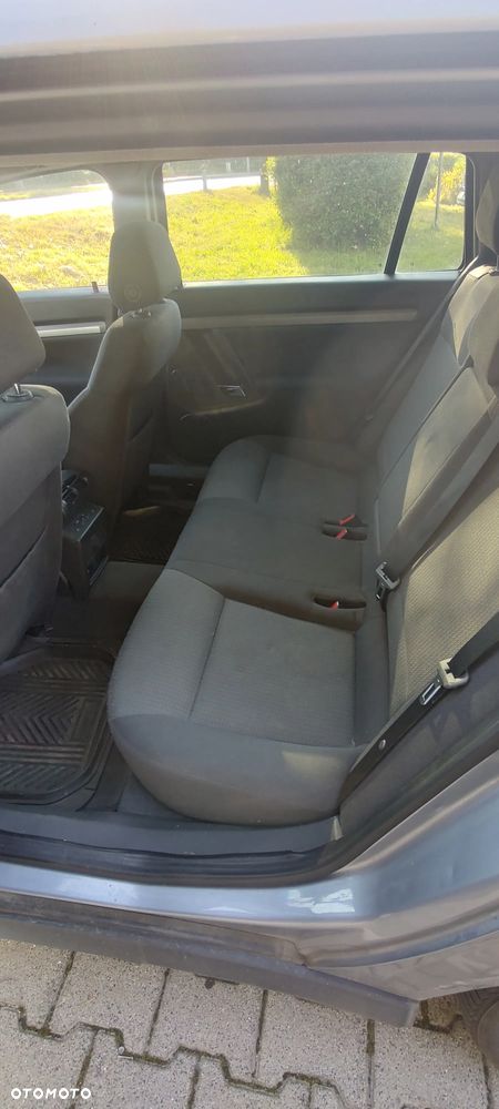 Opel Vectra 1.9 CDTI - 8