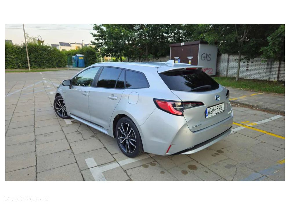 Toyota Corolla 1.8 Hybrid Comfort - 5
