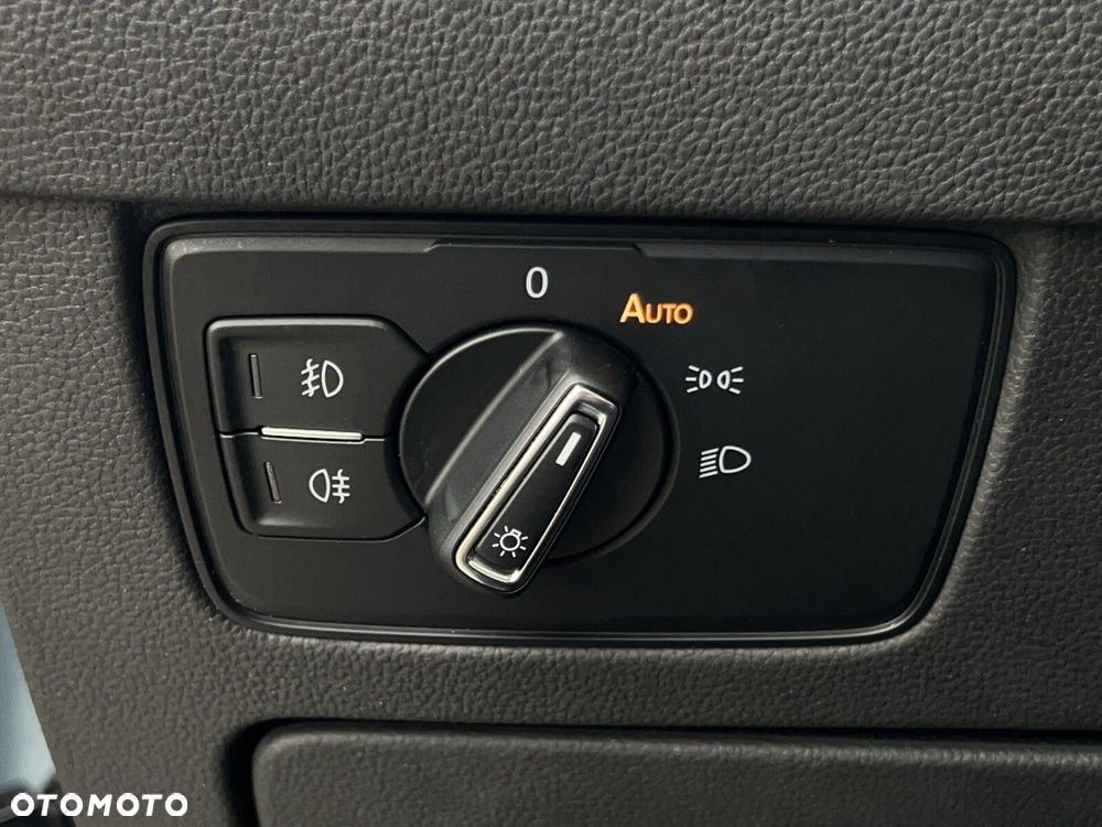 Volkswagen Passat - 19