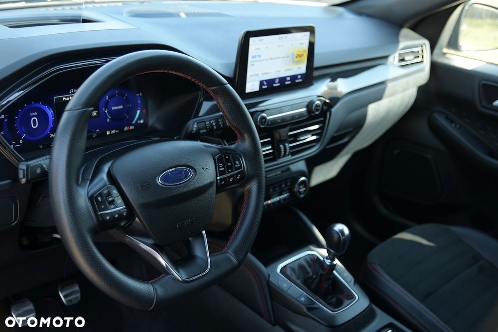 Ford Kuga 2.0 EcoBlue Hybrid ST-LINE - 23