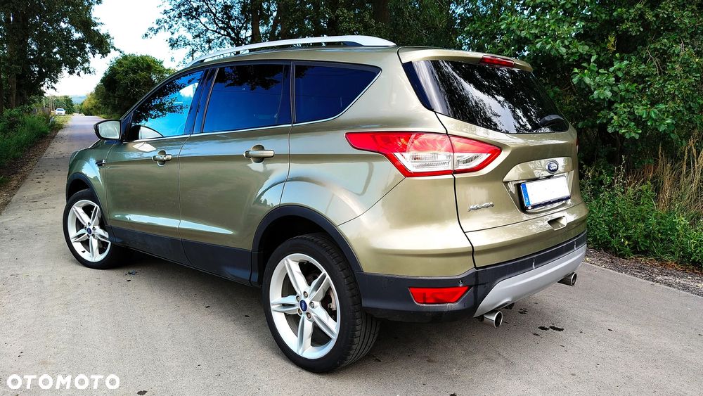 Ford Kuga 2.0 TDCi 4x4 Titanium - 6