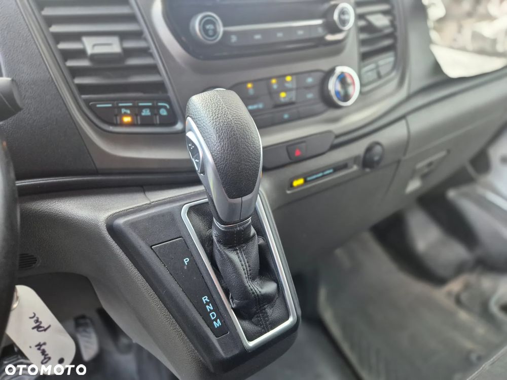 Ford Transit Custom 320 L2H1 Limited (bryg.) - 21