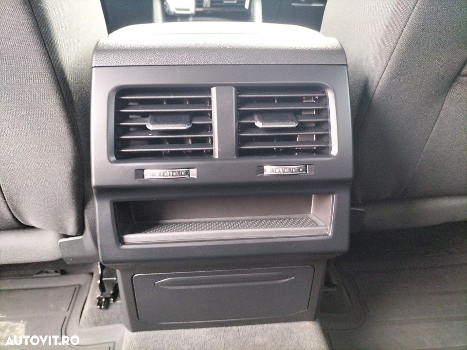Volkswagen Touareg - 23