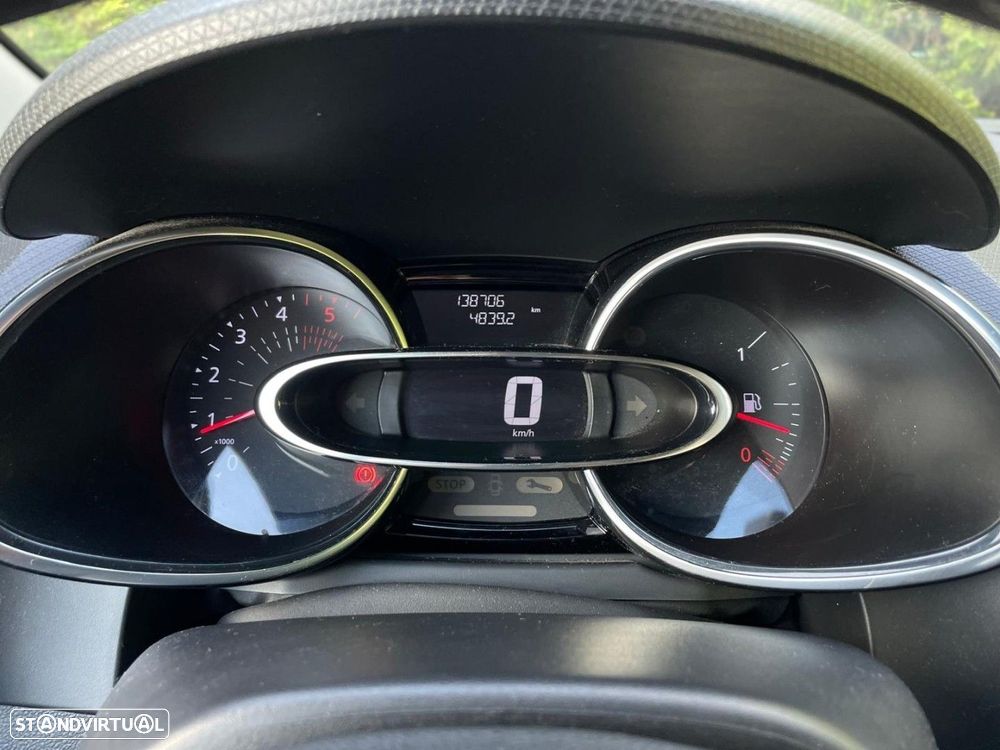 Renault Clio Sport Tourer 1.5 dCi Limited - 12