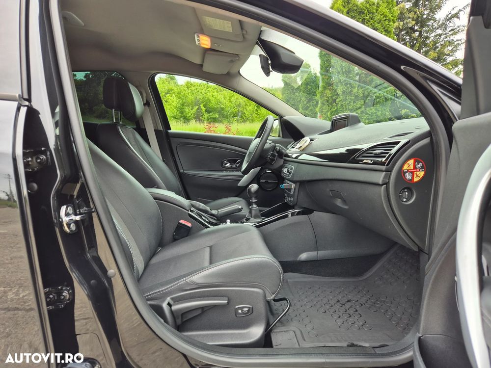 Renault Megane ENERGY dCi 110 Start & Stop Bose Edition - 16
