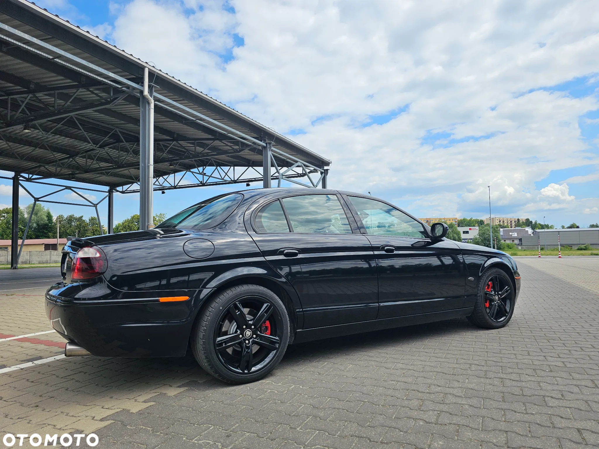 Jaguar S-Type R - 28
