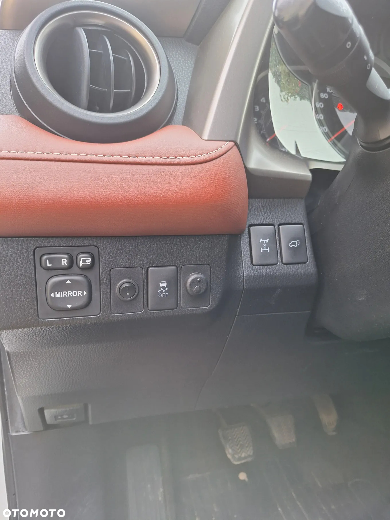 Toyota RAV4 2.0 D-4D Premium - 10
