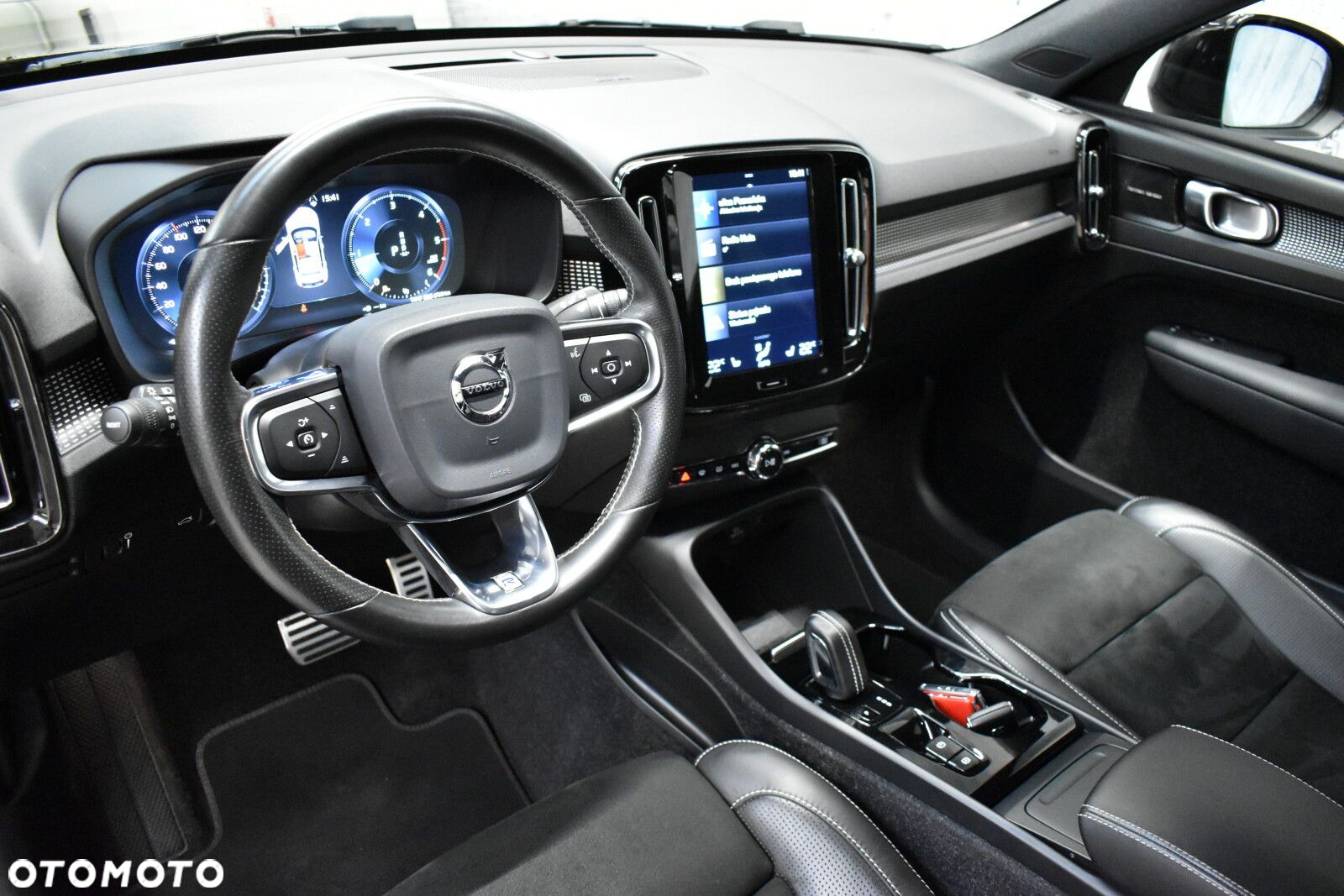 Volvo XC 40 - 4