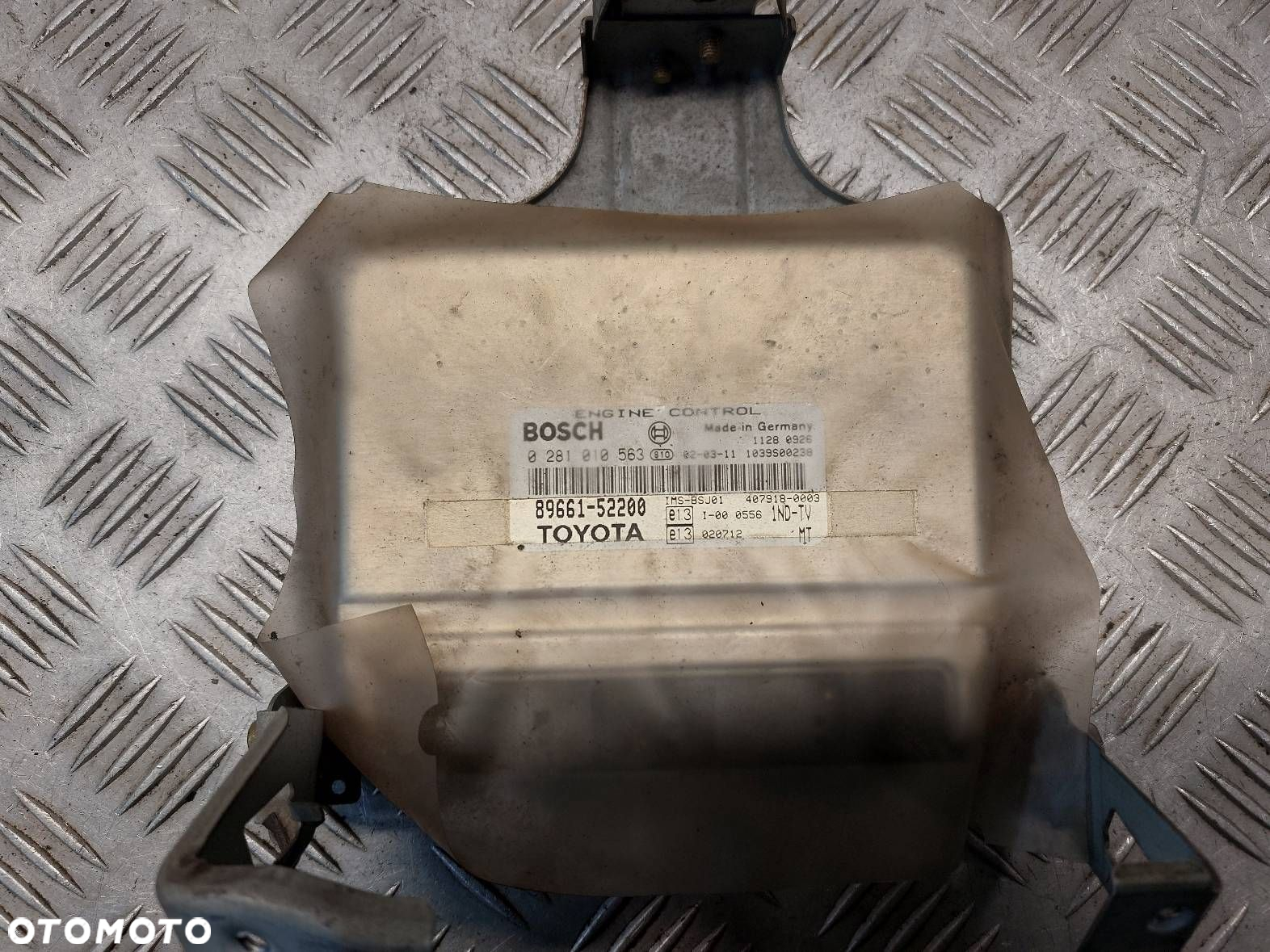 ZESTAW STARTOWY TOYOTA YARIS I 1.4 D4D 89661-5220 - 2