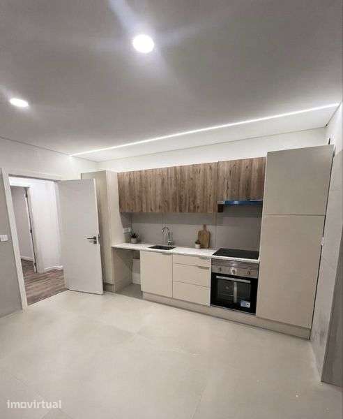Apartamento t2 remodelado c/sotão - Grande imagem: 2/8