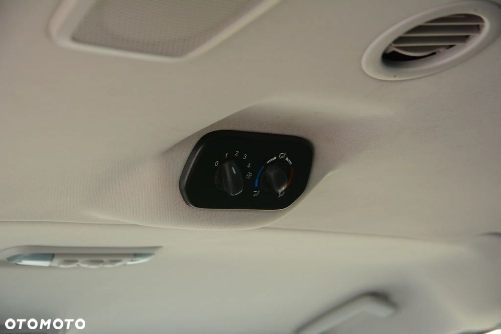 Ford Transit Custom 290 L2H1 Limited - 31