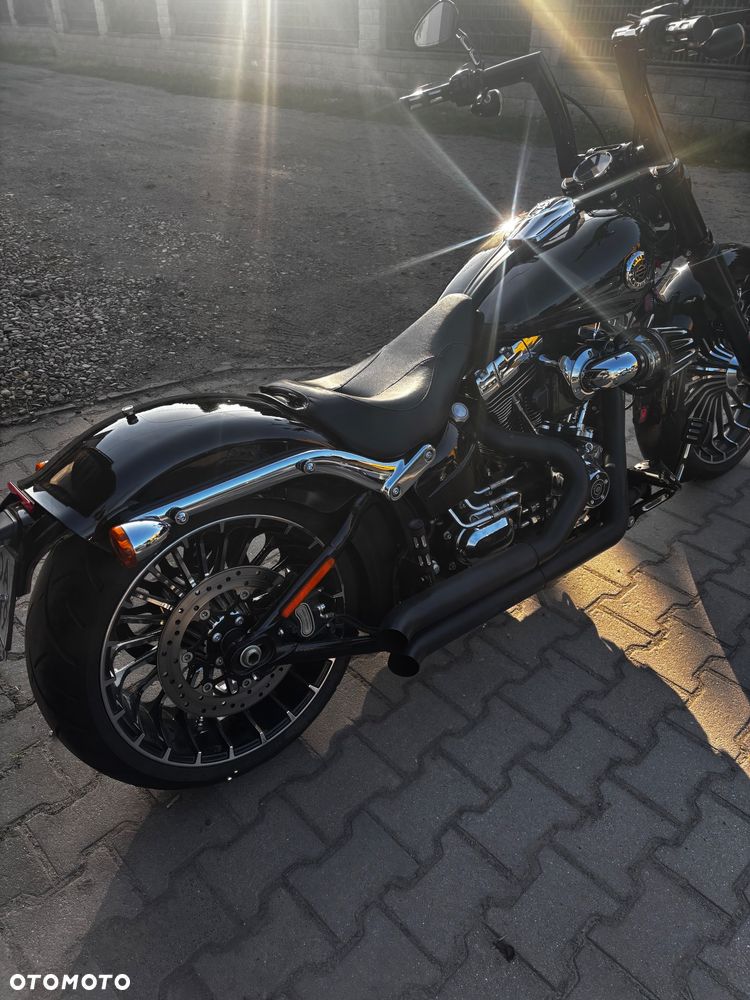 Harley-Davidson FXSB Breakout - 7