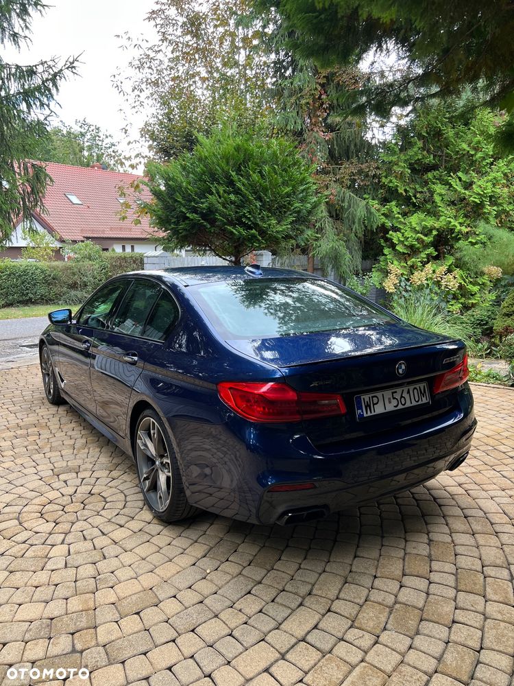 BMW Seria 5 M550i xDrive sport - 18