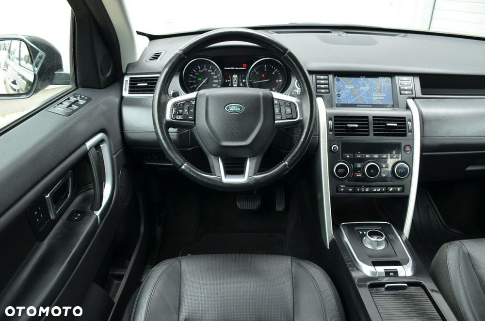 Land Rover Discovery Sport - 30