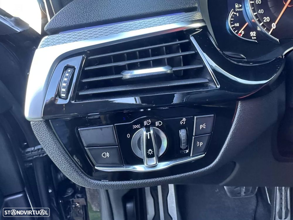 BMW M550d xDrive Auto - 24