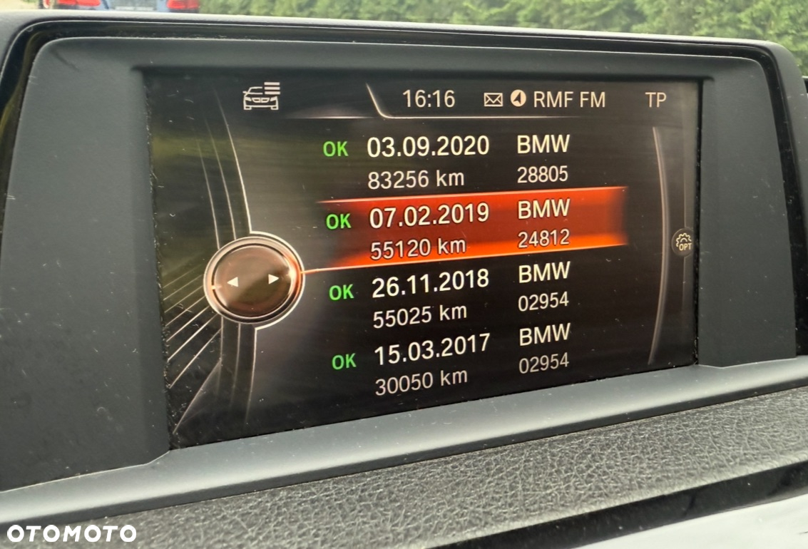 BMW Seria 3 320d Touring xDrive Sport Line - 16