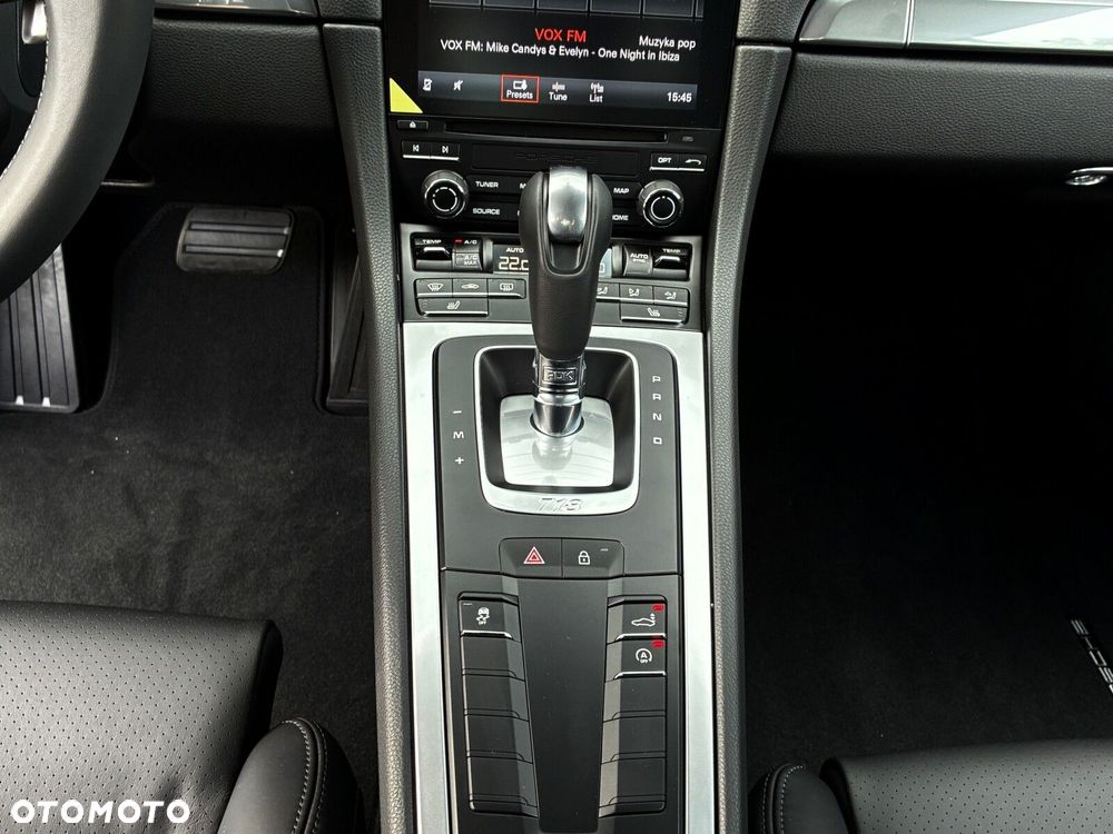 Porsche 718 Cayman - 34