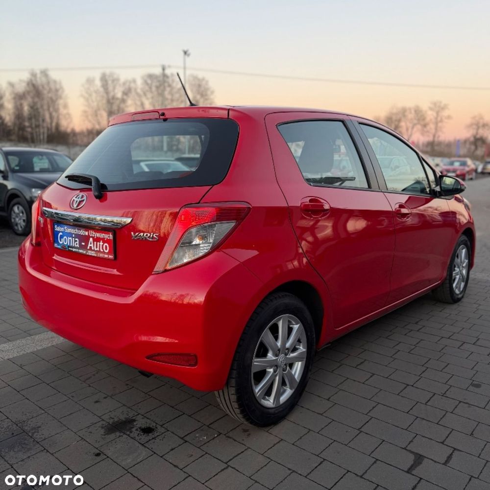 Toyota Yaris - 16