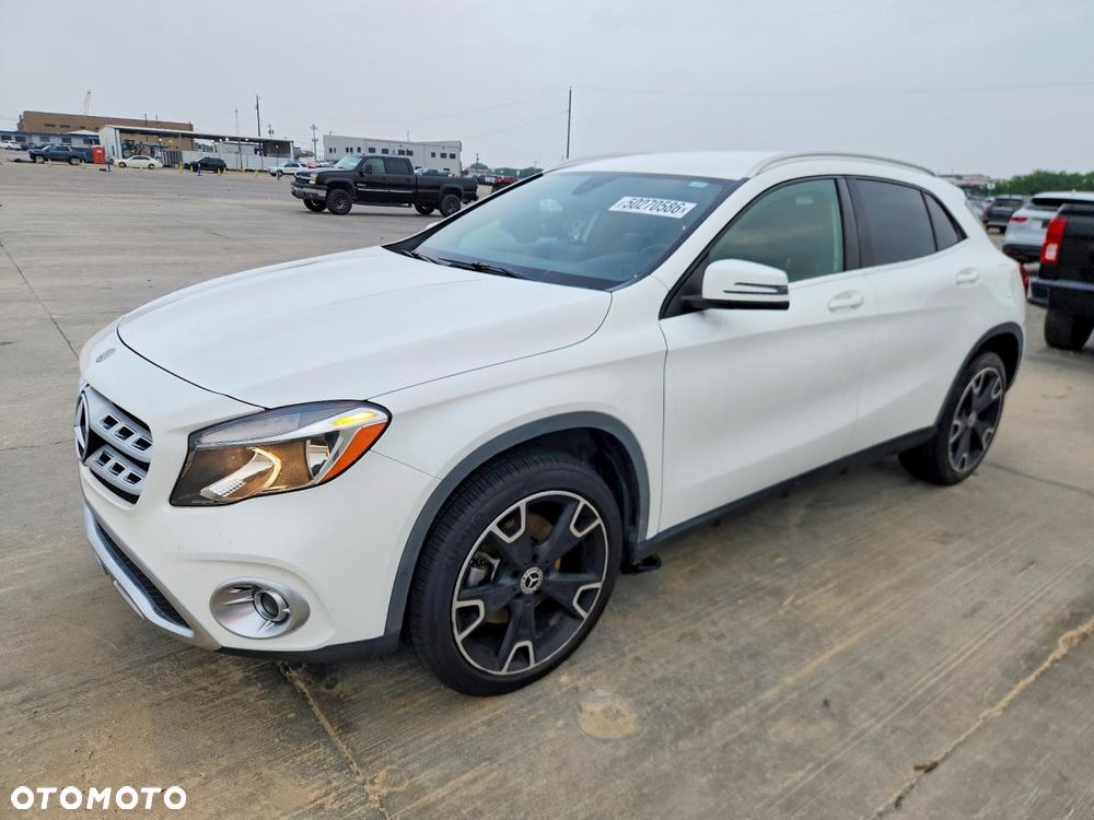Mercedes-Benz GLA 250 4Matic 8G-DCT Style - 2