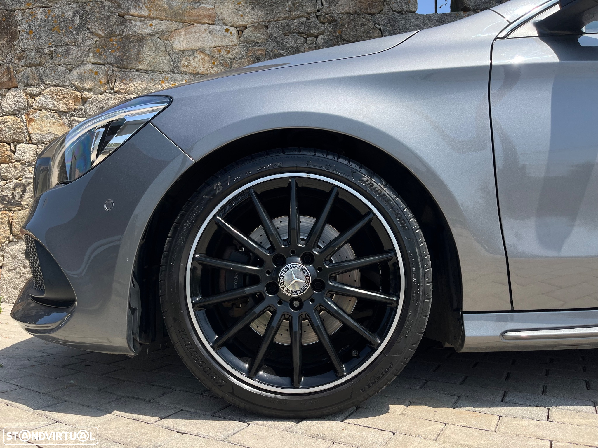 Mercedes-Benz CLA 220 d Shooting Brake AMG Line Aut. - 28