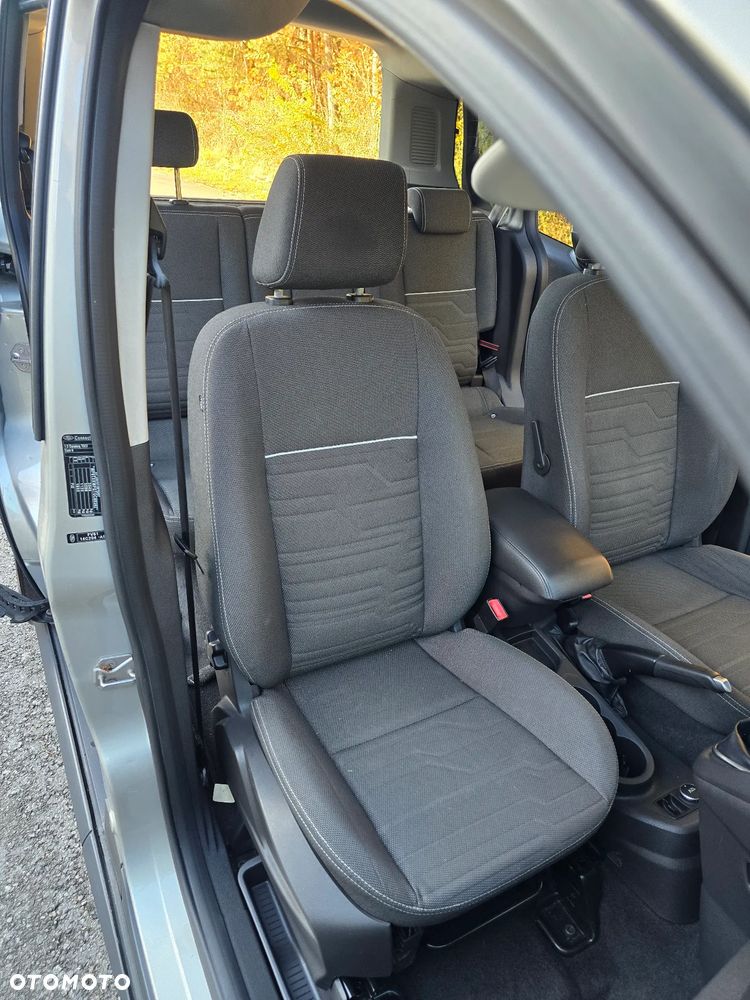 Ford Tourneo Connect 1.5 TDCi Start-Stop Titanium - 23