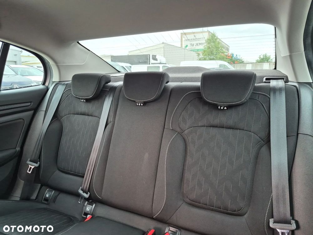 Renault Megane 1.5 Blue dCi Intens EDC - 16