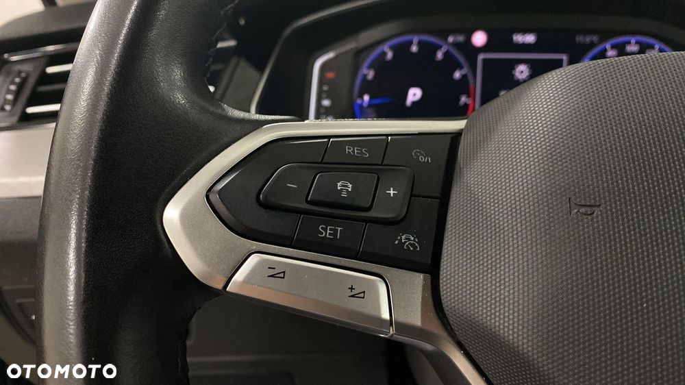 Volkswagen Passat 1.5 TSI EVO Business DSG - 23