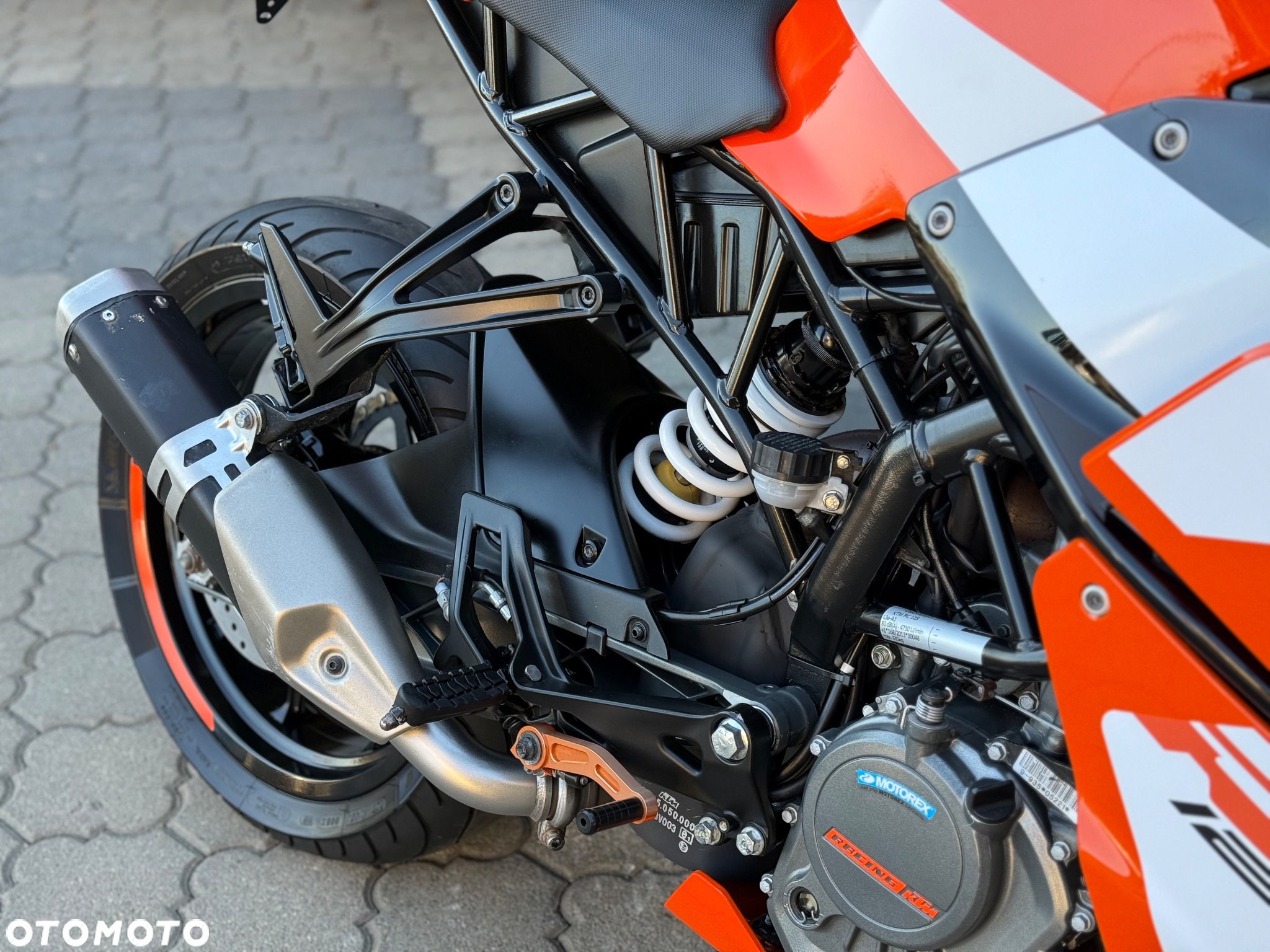 KTM RC 125 - 14