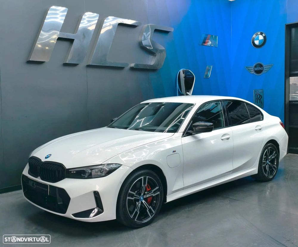BMW 330 e Pack Desportivo M Pro Auto - 22