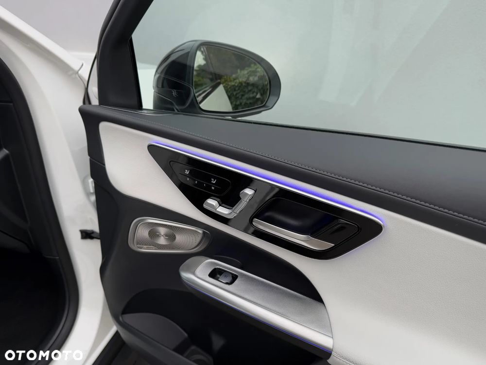 Mercedes-Benz GLC - 26