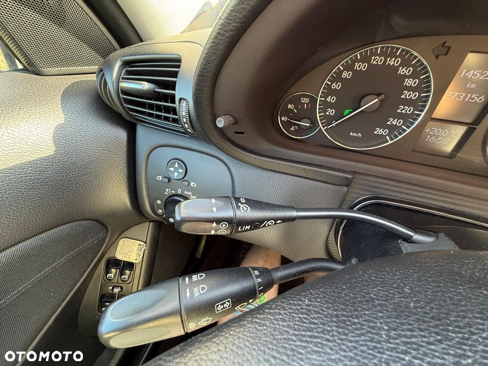 Mercedes-Benz Klasa C 180 Kompressor Classic - 13