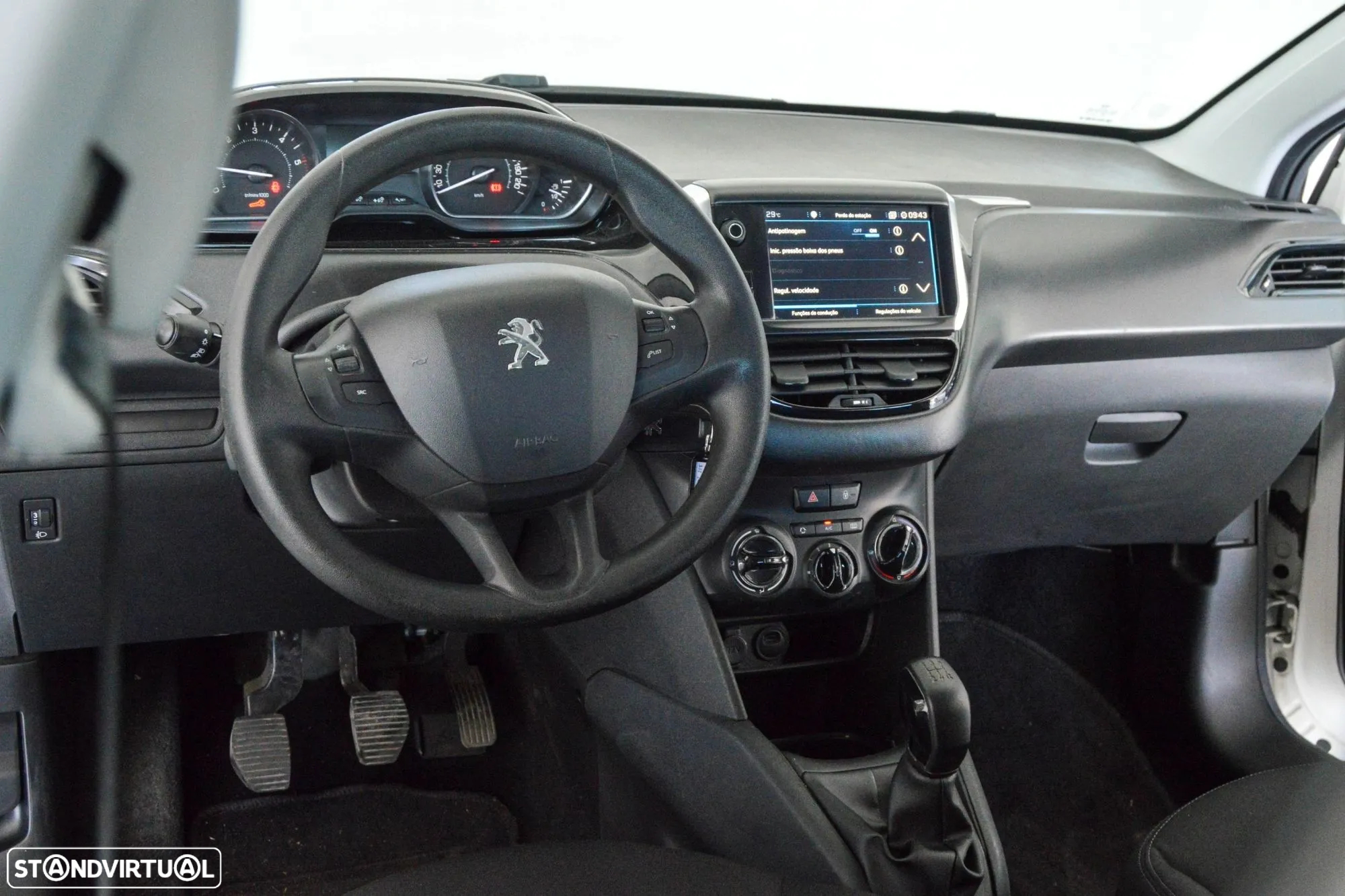 Peugeot 208 Van 1.5 BlueHDI 2L - IVA dedutível - 6