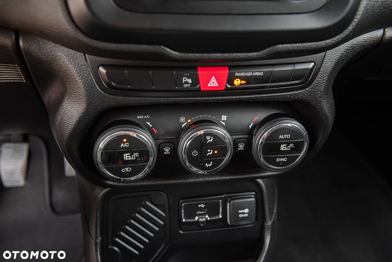 Jeep Renegade - 23