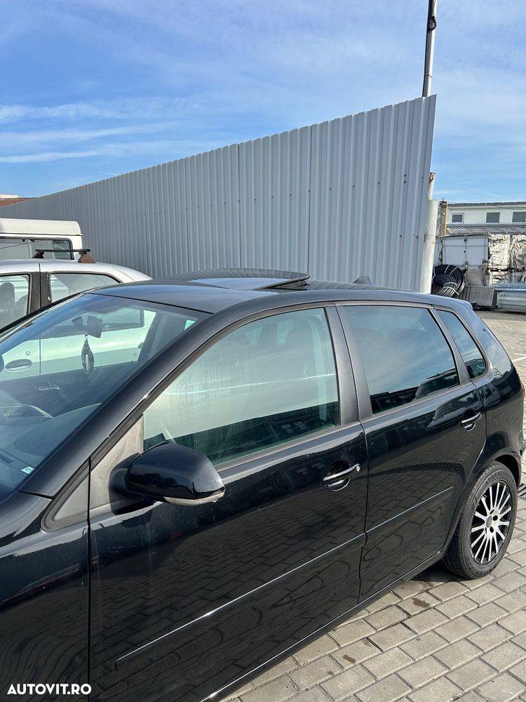 Volkswagen Polo 1.2 Attractive - 5