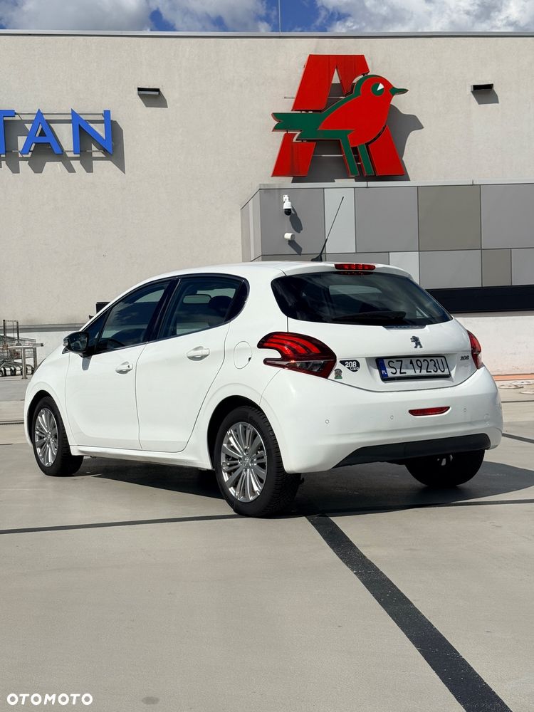 Peugeot 208 1.2 PureTech Allure S&S - 5