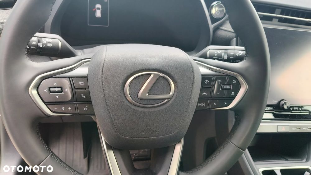 Lexus LBX 1.5 Hybrid - 15