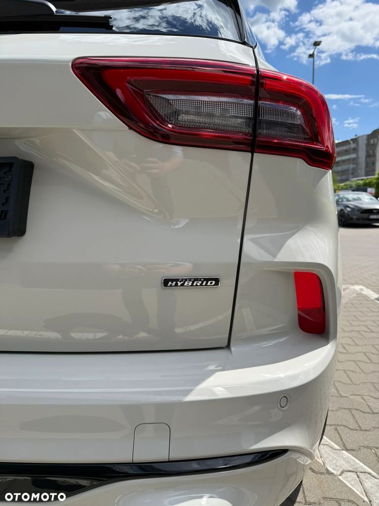 Ford Kuga 2.5 FHEV FWD Sound Edition eCVT - 39