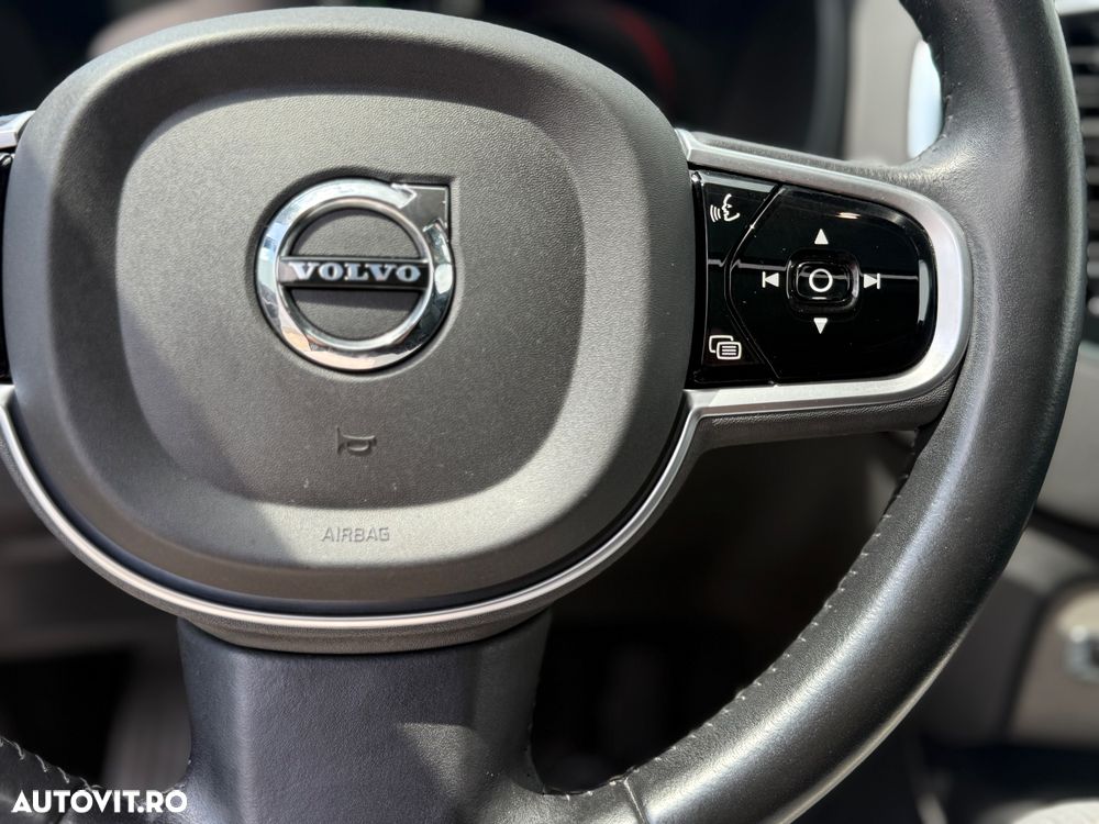 Volvo XC 90 - 7