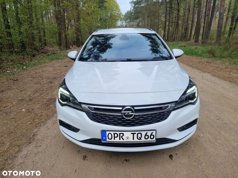 Opel Astra 1.6 CDTI Sport - 11