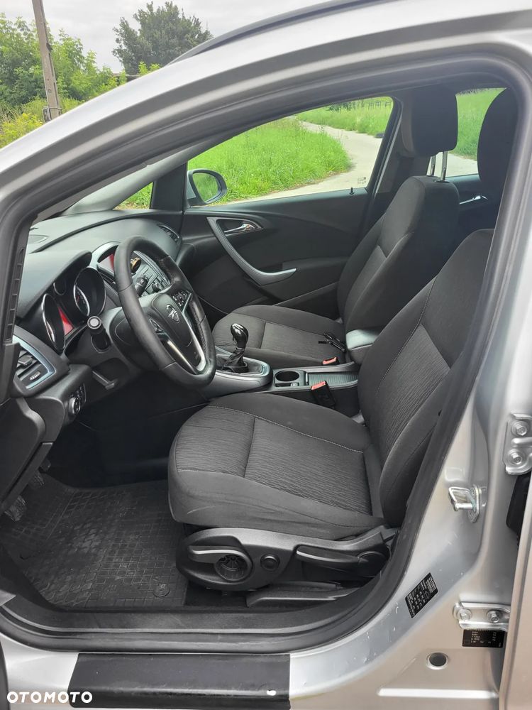 Opel Astra GTC 1.4 Turbo - 15