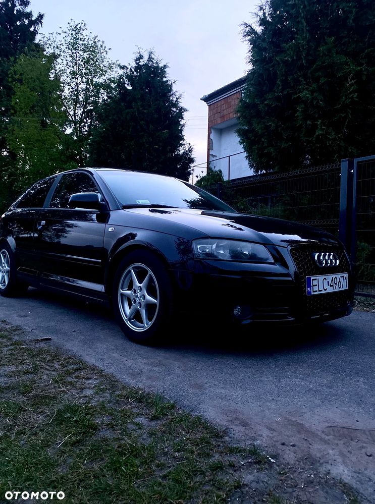 Audi A3 1.6 Ambiente - 1