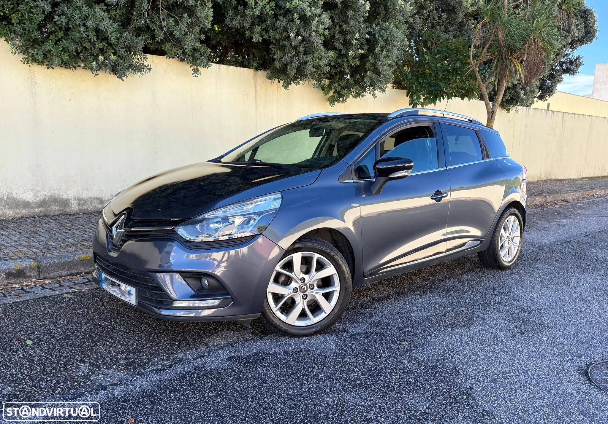 Renault Clio Sport Tourer 0.9 TCe Limited Edition - 1