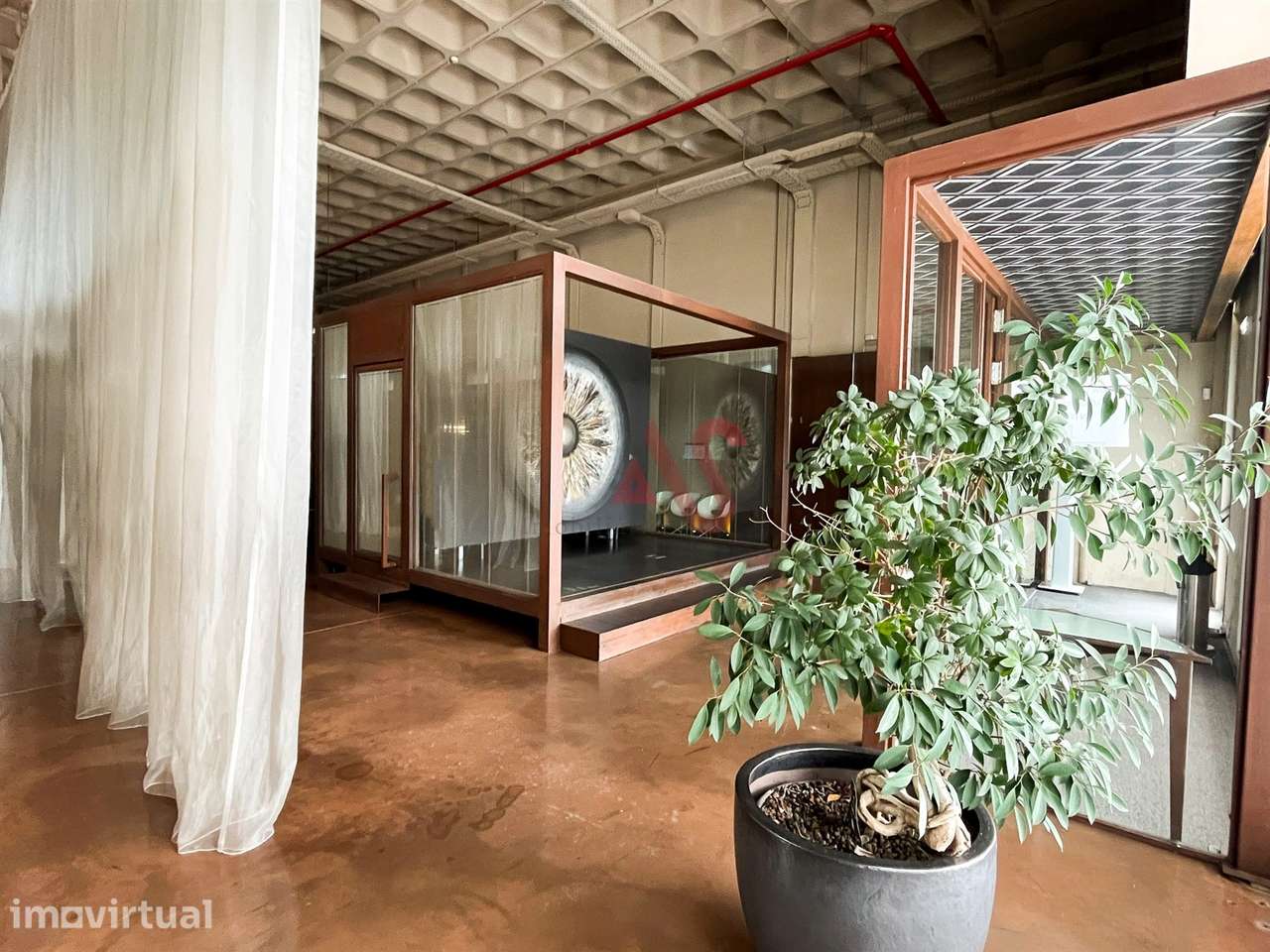 Pavilhão Industrial para Venda na Trofa | 1.721 m² | Escritórios, Show - Grande imagem: 3/10