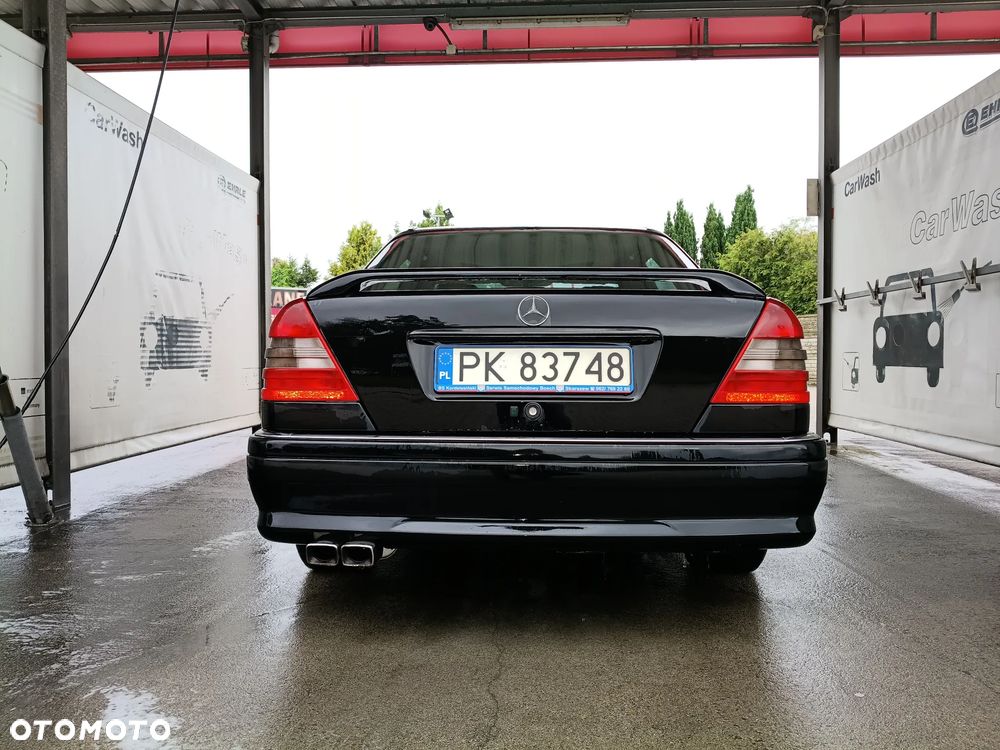 Mercedes-Benz Klasa C 36 AMG - 19