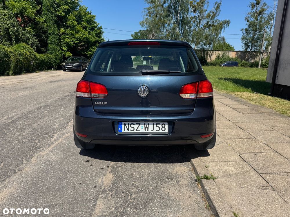 Volkswagen Golf - 11