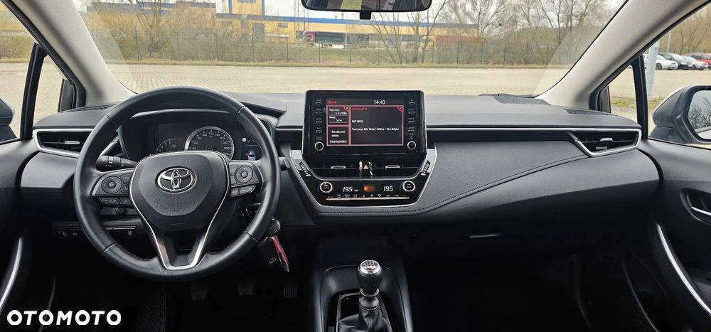 Toyota Corolla 1.5 Comfort - 13