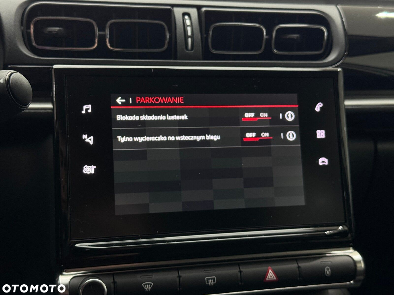 Citroën C3 1.2 PureTech Shine - 33