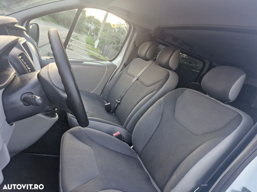 Opel Vivaro - 12