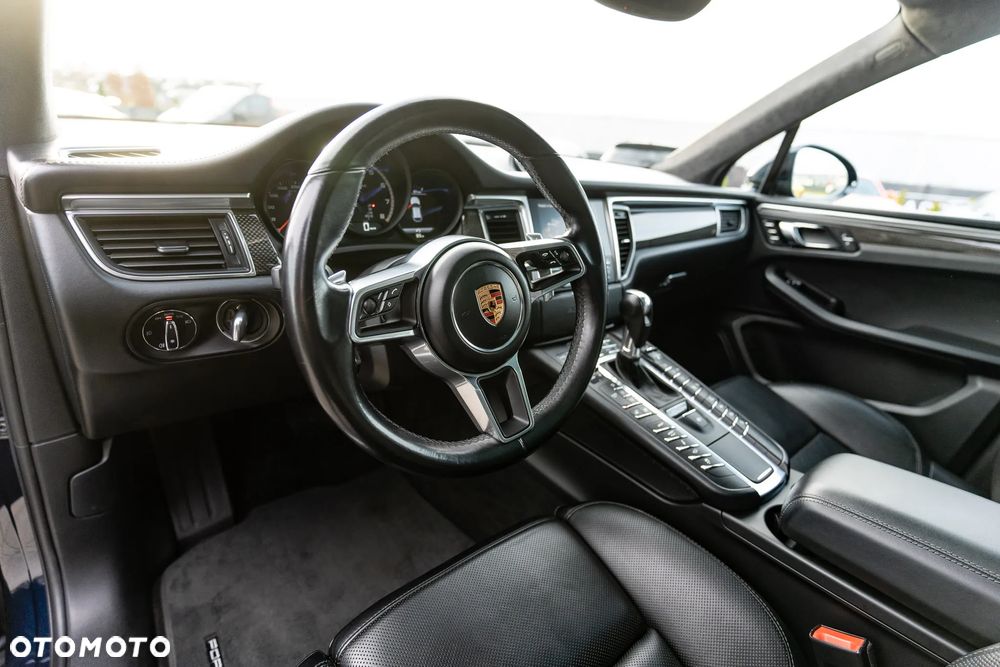 Porsche Macan Turbo PDK - 15